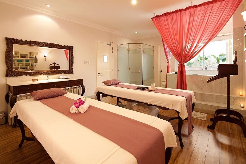 Phòng spa ấm cúng tại Lá spa