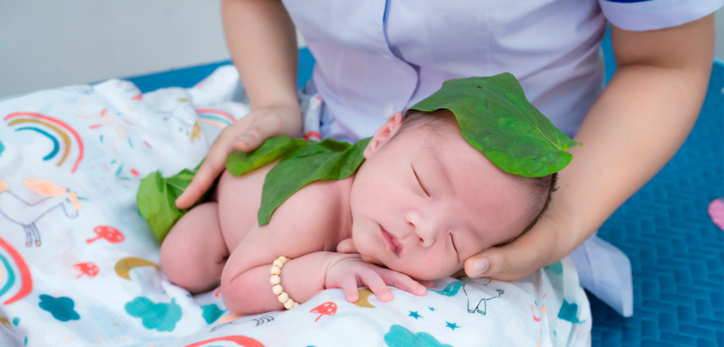 Trẻ sơ sinh được chăm sóc đúng cách cho những tháng đầu đời tại Bon Spa