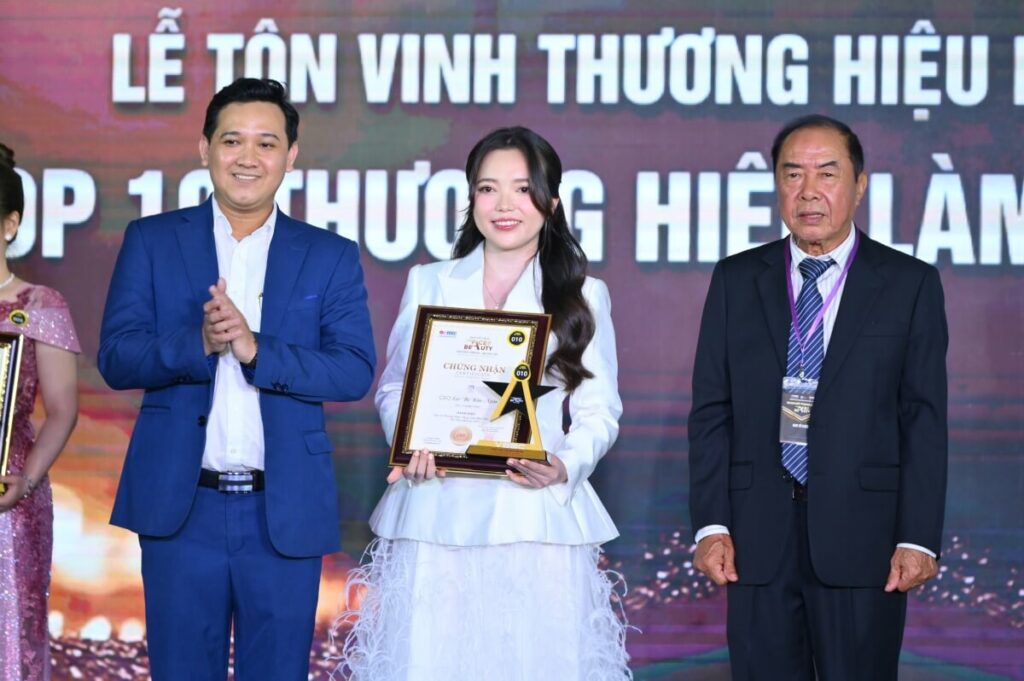 Lạc Beauty Center vinh danh trong Top 10 Thương Hiệu Vàng Làm Đẹp