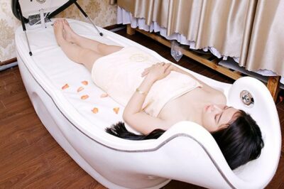 Tắm trắng phi thuyền giá bao nhiêu ? Spa nào tốt ?