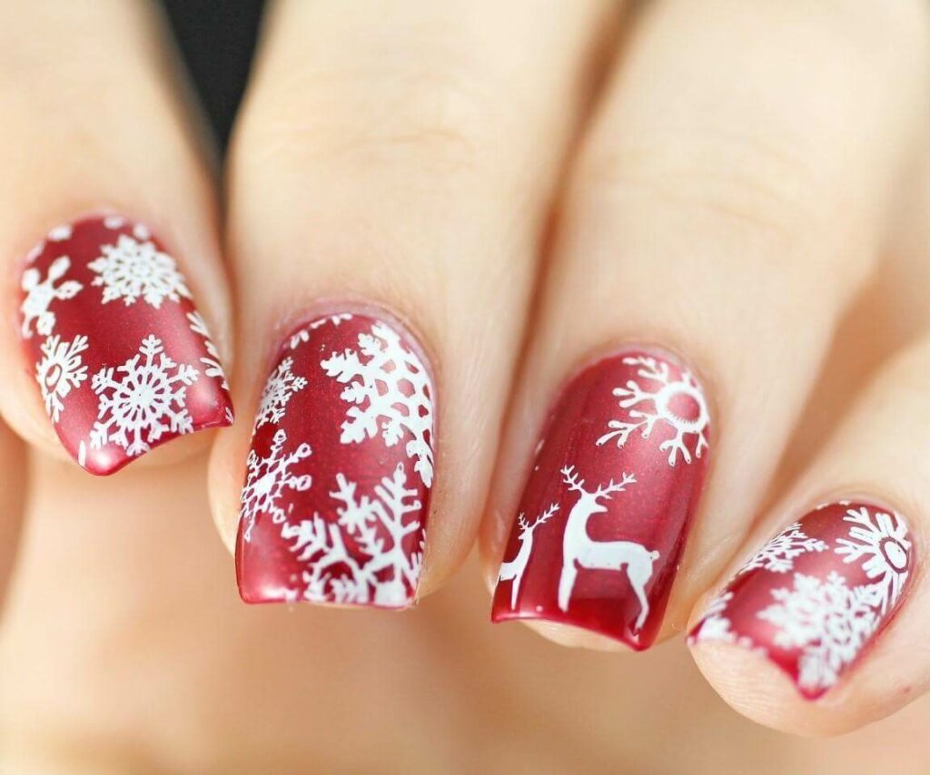 Mẫu nail noel đẹp trong mùa giáng sinh