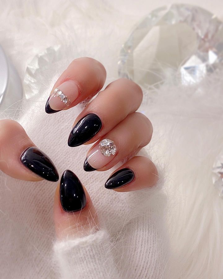 Mẫu nail tết hoa đào