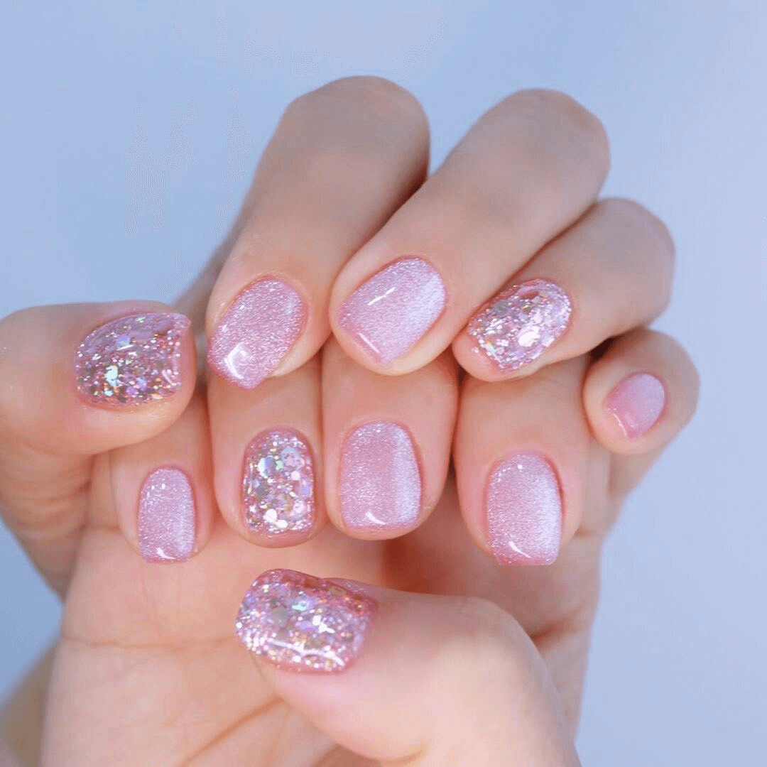 Mẫu nail tết kim tuyến lung linh