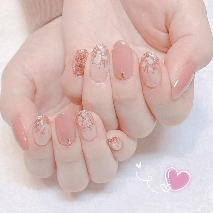 Mẫu nail tết kim tuyến lung linh