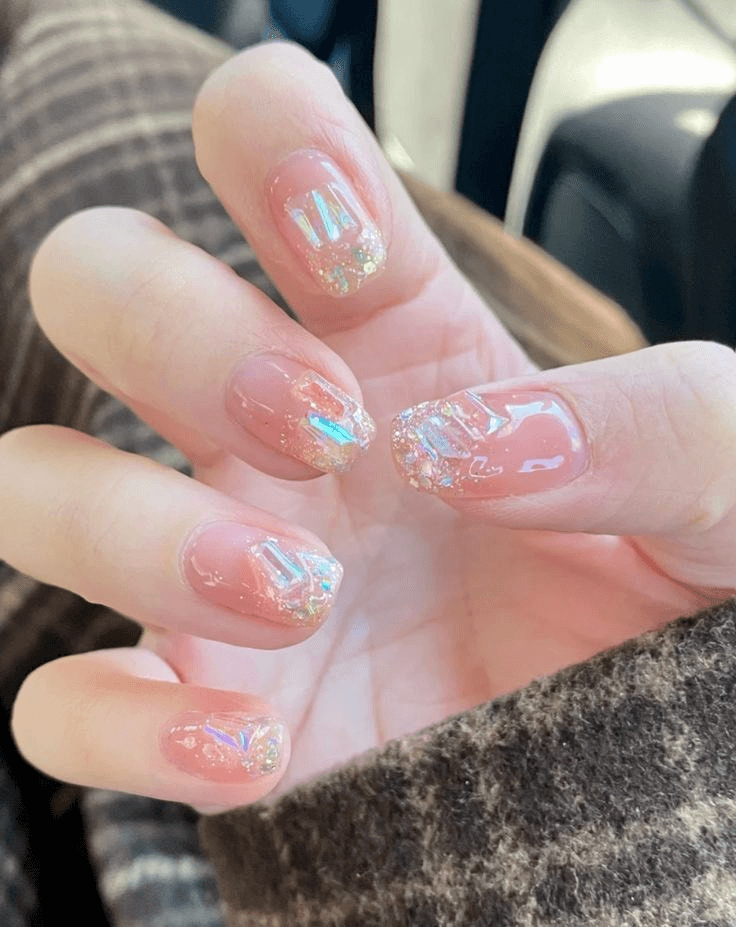 Mẫu nail tết kim tuyến lung linh