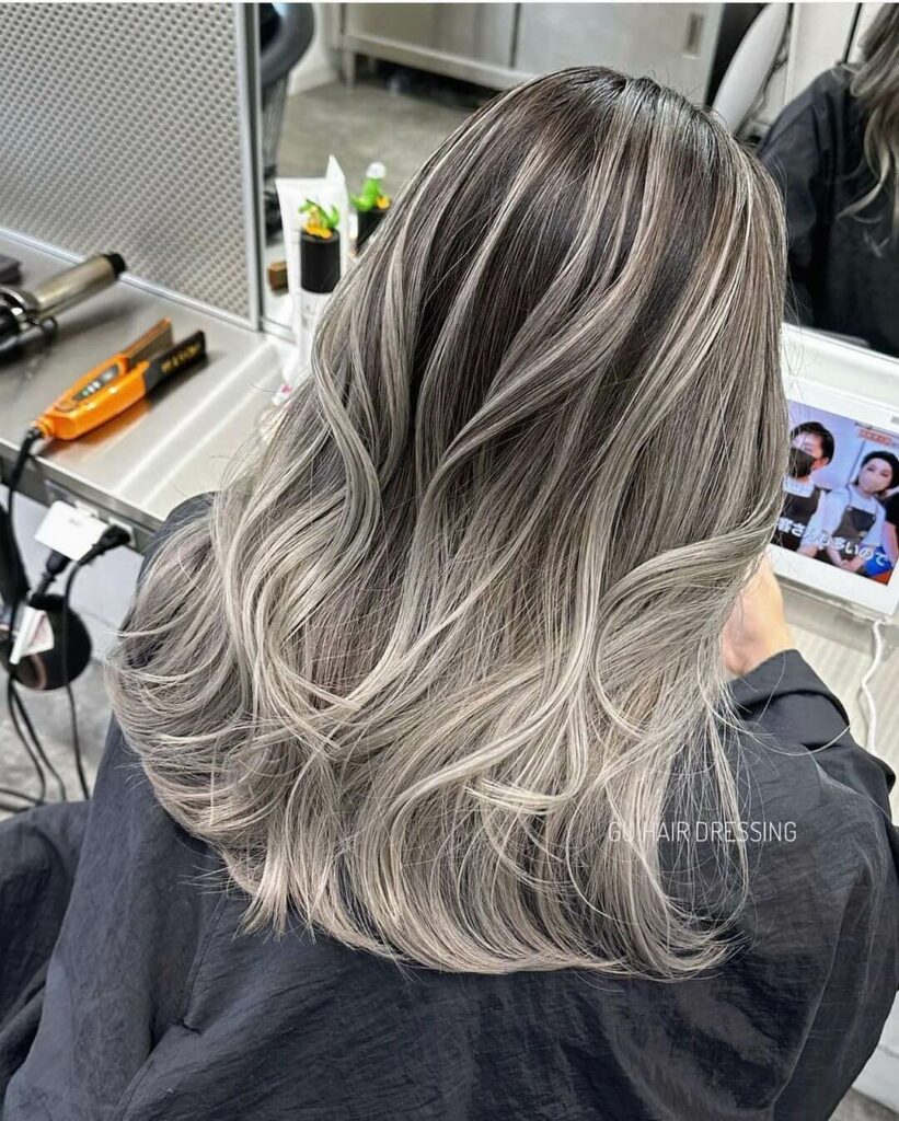 Màu tóc nhuộm balayage Creamy blonde