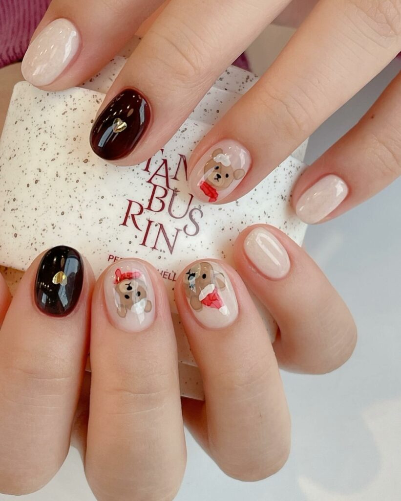 Mẫu nail tết đính đá cực đẹp cho chị em