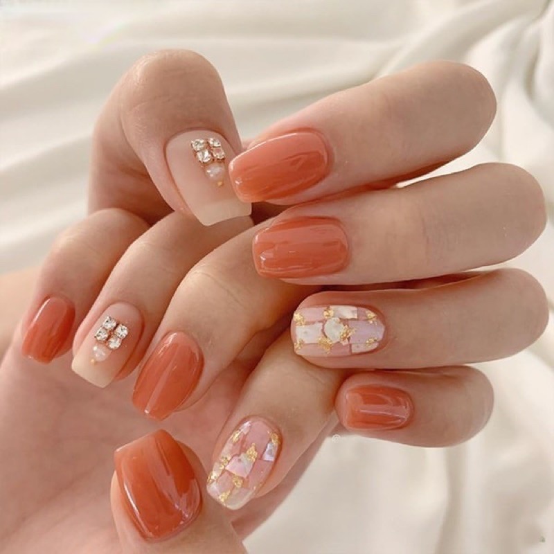 Nail thạch tone cam nổi bật