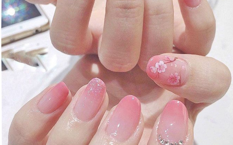 Mẫu nail đơn giản, tinh tế