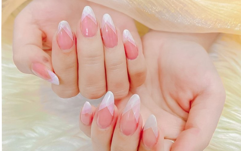 Mẫu nail đơn giản, tinh tế